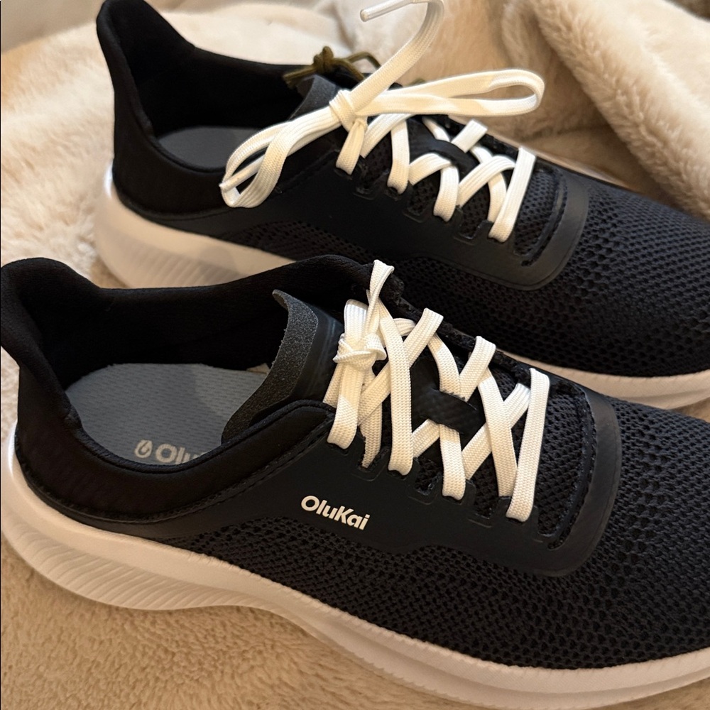 OluKai Women’s Island Hopper 7.5 - Picture 2 of 5